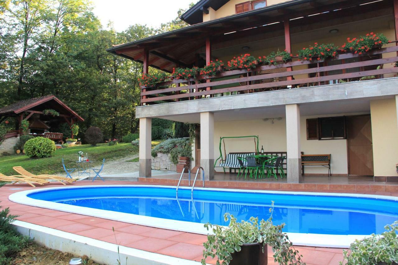 Holiday Home Nina Petrinja Exterior photo